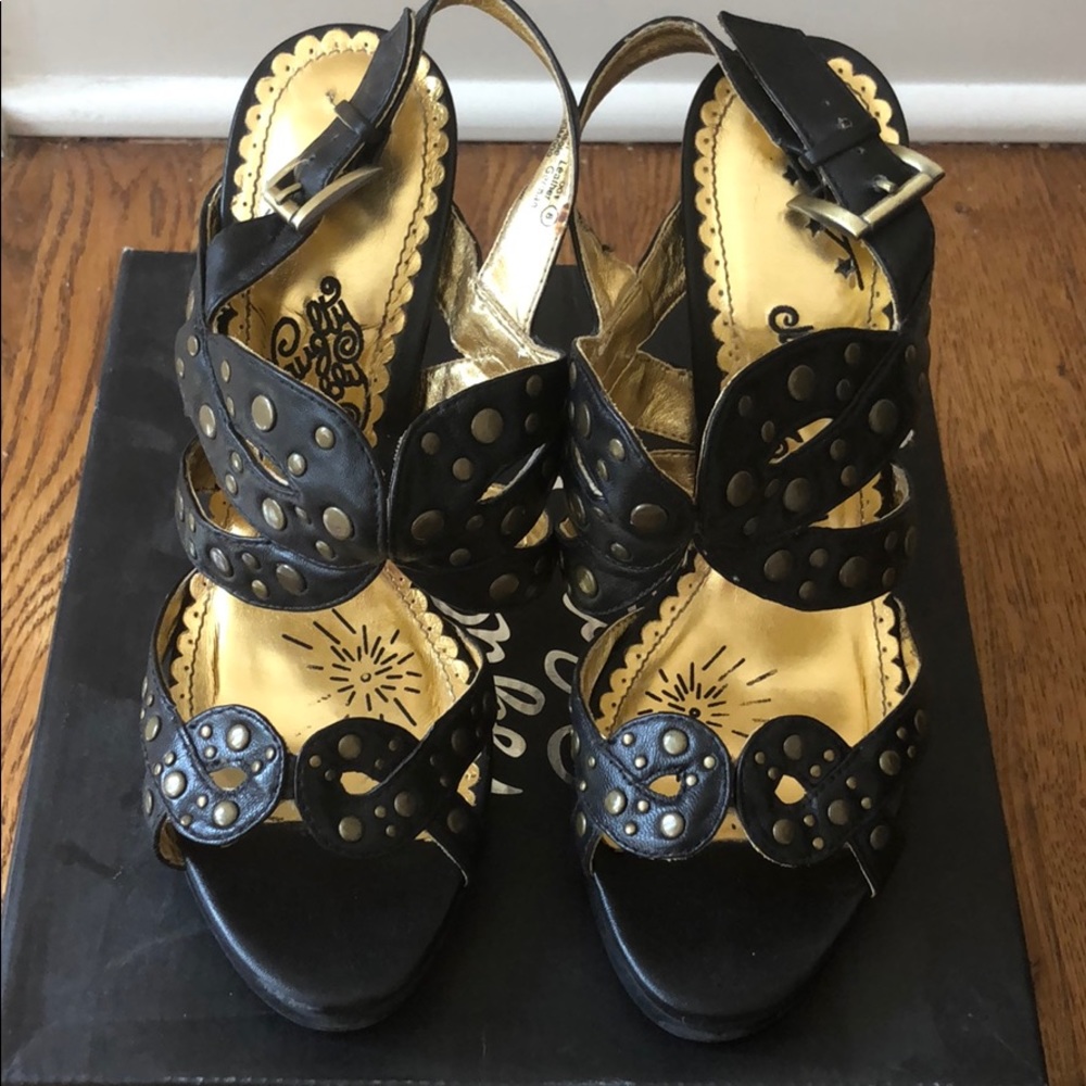 SOLD Leather sandals with gold rivets